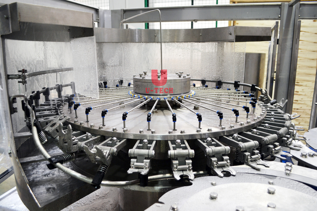 Precio automático de la máquina que capsula del llenado del lavado del agua mineral de la botella pequeña 15000BPH