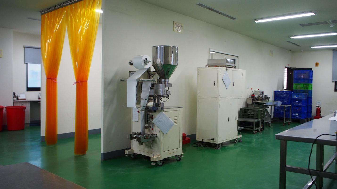 Máquina de llenado y sellado de jugo de bolsa