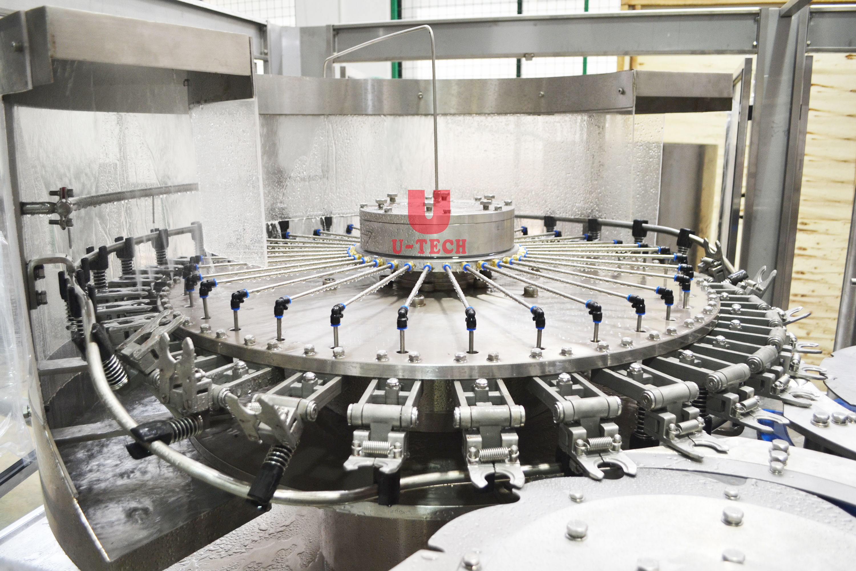 Máquina de llenado de agua de botella pequeña 12000 ~ 13000BPH