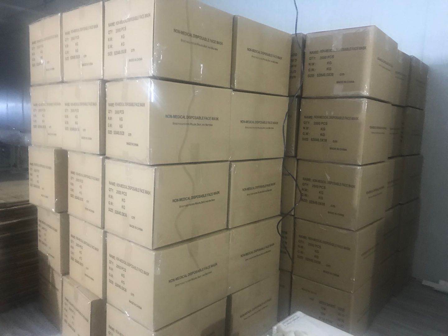 250.000 mascarillas desechables de 3 capas enviadas a Polonia