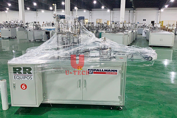 Máquina automática de fabricación de mascarillas desechables 1 + 2 enviada a México