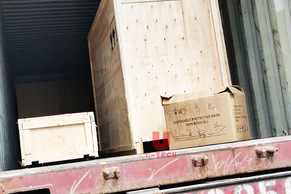 Máquina automática para fabricar mascarillas faciales 1 + 2 enviada a Alemania